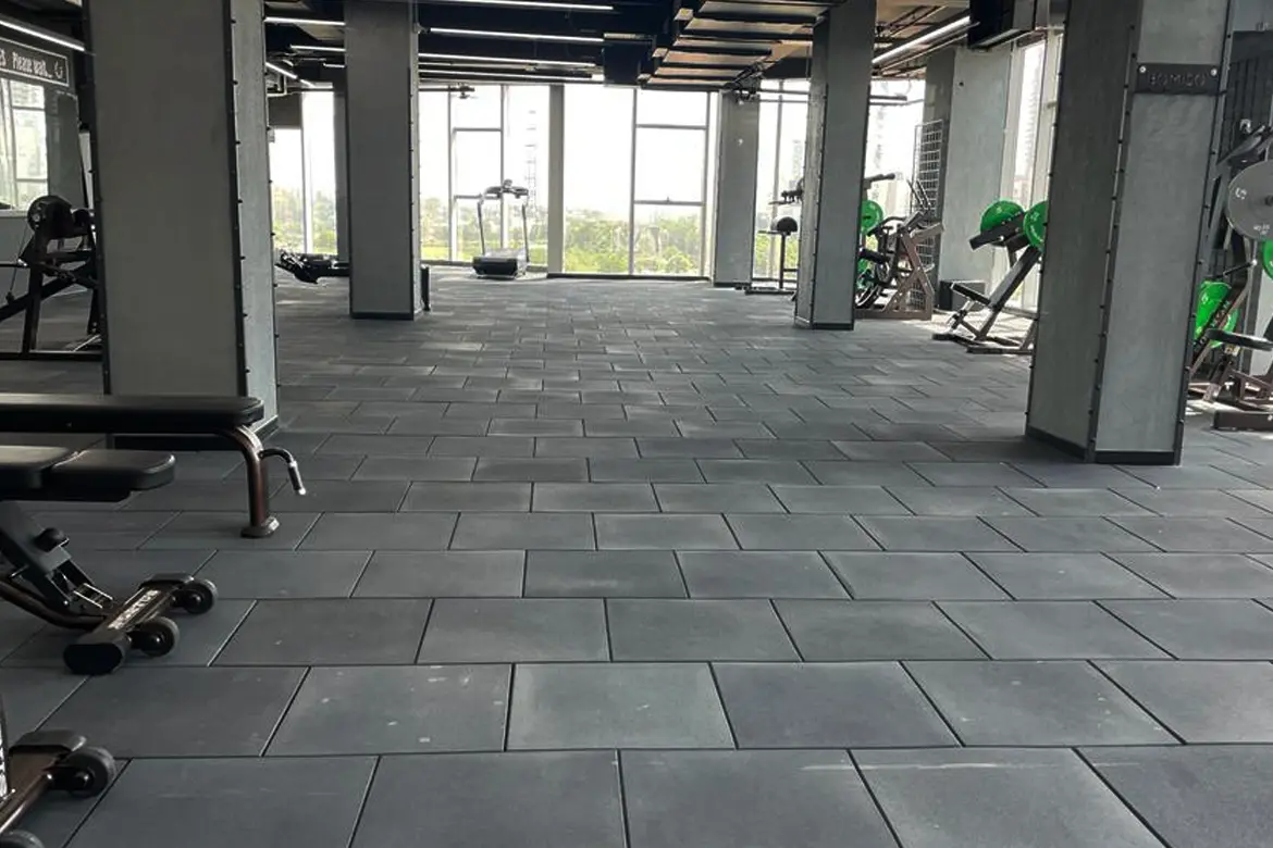 Classic rubber tile for gyms